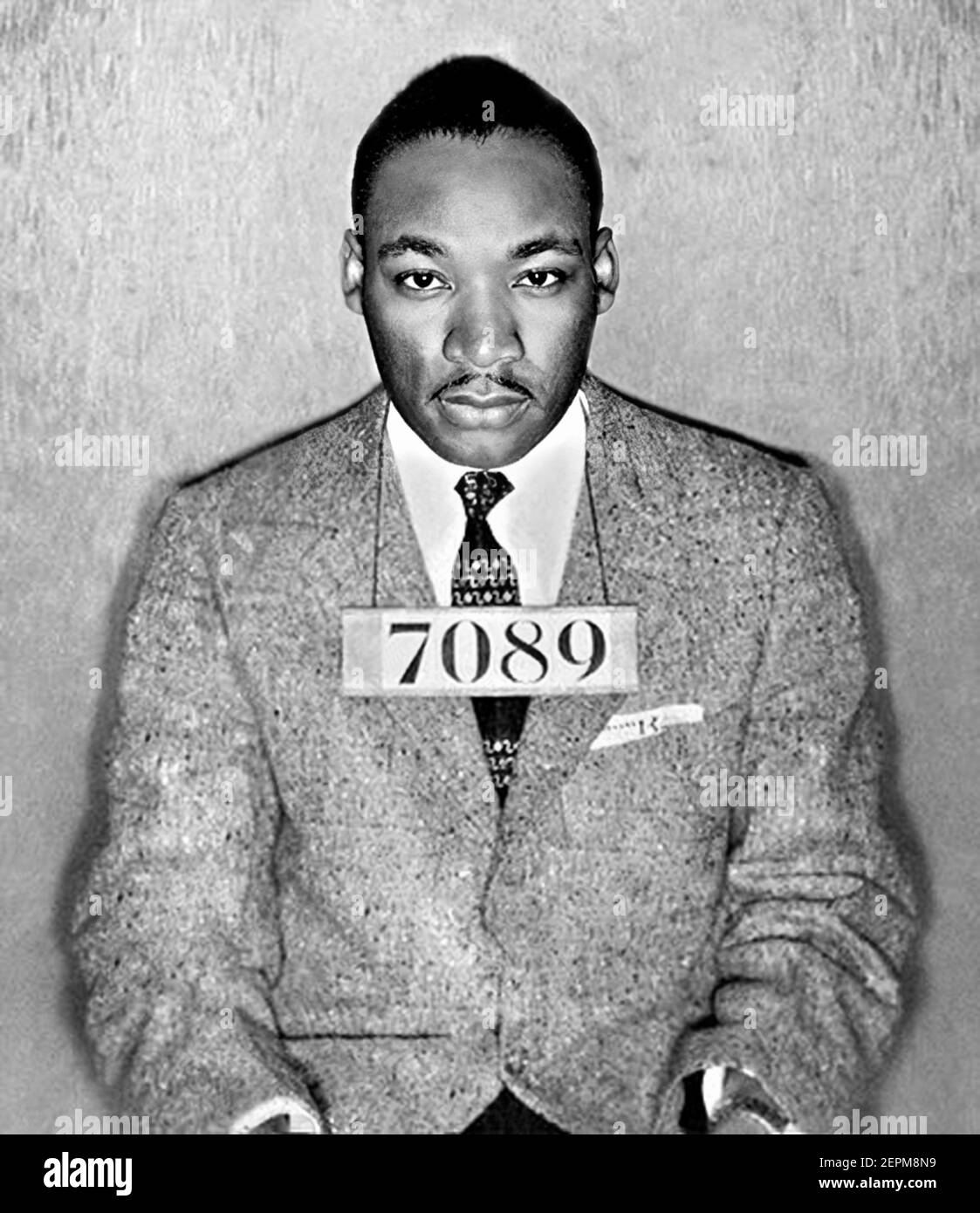 1956 , 22 february, Montgomery , Alabama , USA :  Mugshot of activist in the civil rights movement MARTIN LUTHER KING ( 1929 - 1968 ), taken following his arrest with activist ROSA PARKS ( 1913 - 2005 )for disorderly conduct in Montgomery in February 1956 . Parks and several other city residents were arrested for their participation in the Montgomery Bus Boycott , a key early campaign of the civil rights movement . - FOTO SEGNALETICA - portrait - ritratto - DIRITTI CIVILI - CIVIL RIGHTS - AFROAMERICANI - AFROAMERICANS - Afro Americani - Afro americans - ATTIVISTA - abolizione separazionismo ap Stock Photo