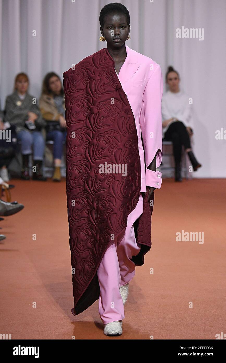 Model walks on the runway during the Ellery Haute Couture Paris Fashion  Week Men Fall Winter 2018-19 held in Paris, France on January 23, 2018.  (Photo by Jonas Gustavsson/Sipa USA Stock Photo - Alamy