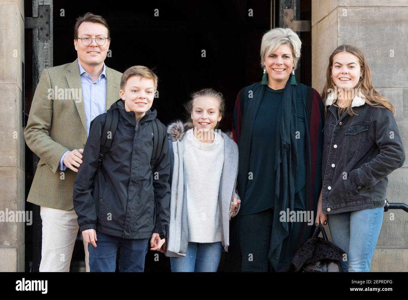 Prince Constantijn and Princess Laurentien with their children countess ...