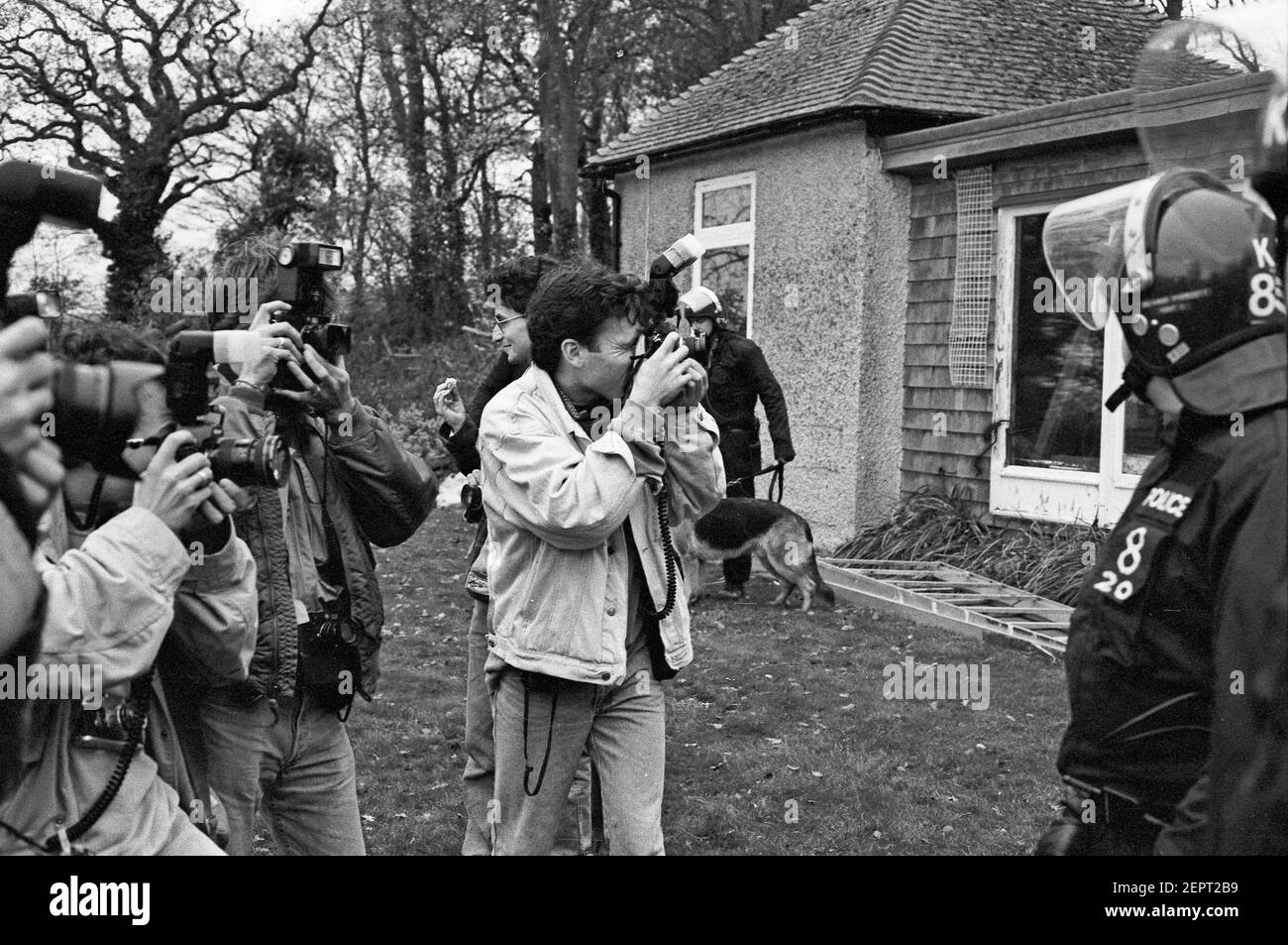 20 November 1994, Protestors against the 1994 Criminal Justice Bill  occupied the roof and grounds of the home of the then Home Secretary, Michael Howard. Around 300 protestors took part in the action. Stock Photo