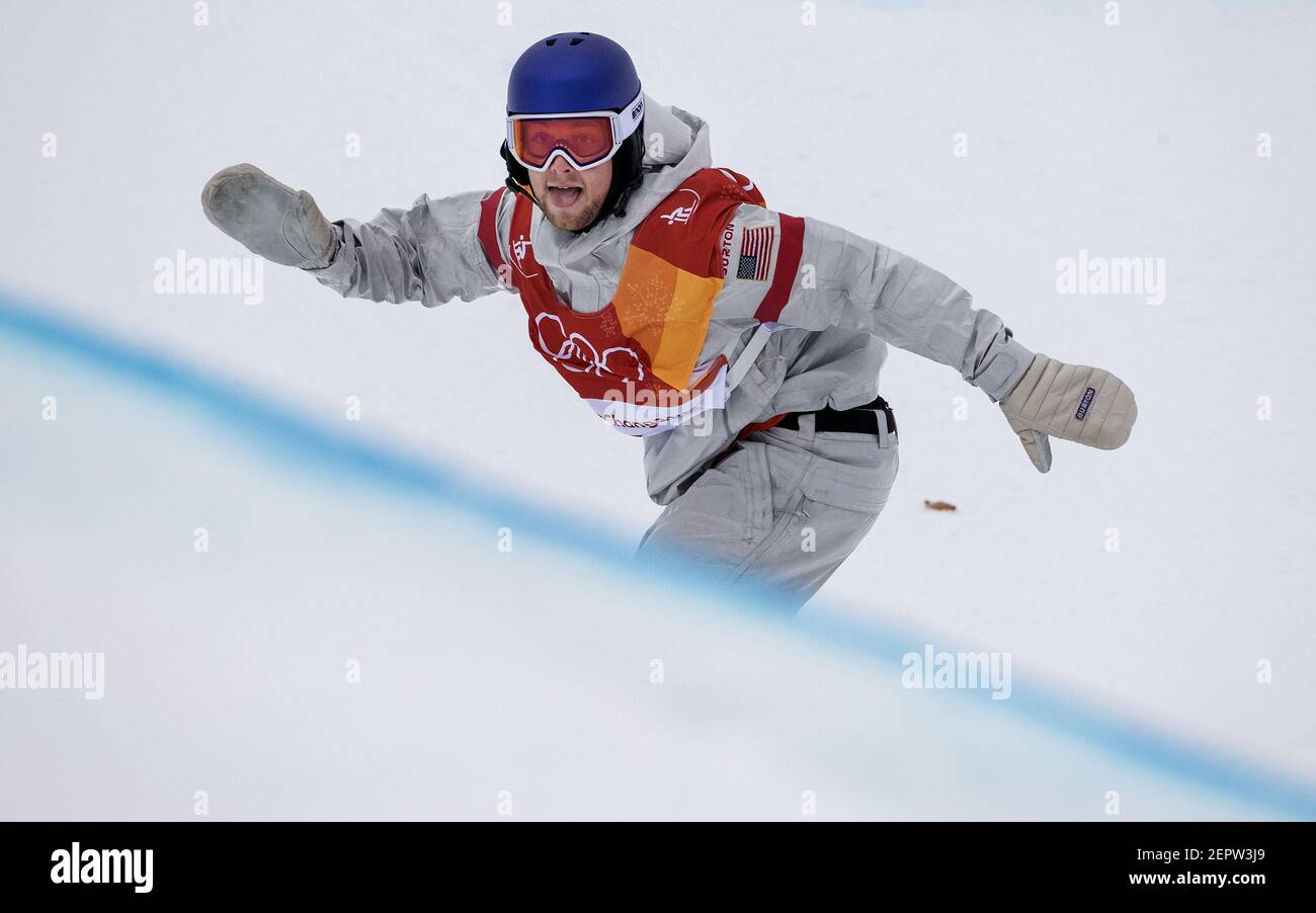 Ben Ferguson of the USA during a run in the Men's Half Pipe Snowboard finals at Phoenix Park in South Korea on Wednesday, Feb. 14, 2018, during the Pyeongchang Winter Olympics. (Photo by Carlos Gonzalez/Minneapolis Star Tribune/TNS/Sipa USA) Stock Photo