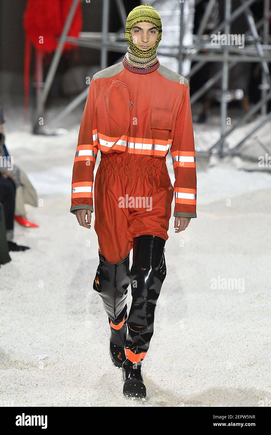 Model Luca Lemaire walks on the runway during the Calvin Klein Fashion Show  during New York Womenswear Fall Winter 2018-2019 held in New York, NY on  February 13, 2018. (Photo by Jonas