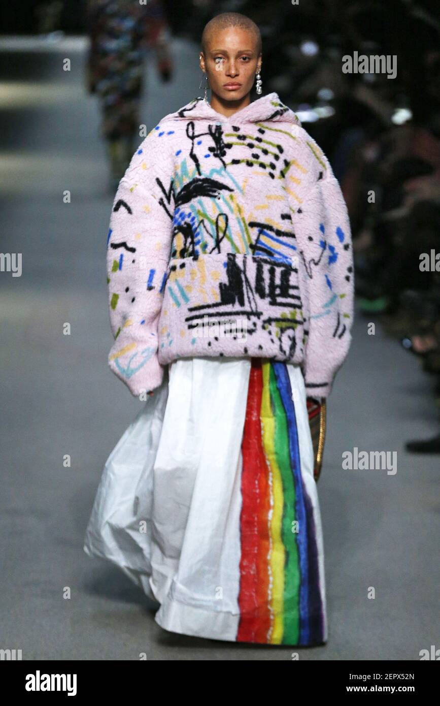 Model Adwoa Aboah walking on the runway during the Burberry Womenswear Fall  Winter 2018-2019 Fashion Show during London Fashion Week on February 17,  2018. (Photo by Jonas Gustavsson/Sipa USA Stock Photo - Alamy