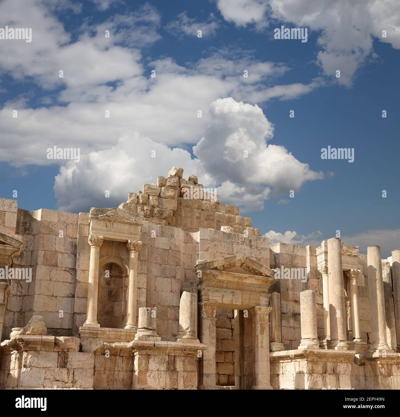 Roman ruins in the Jordanian city of Jerash (Gerasa of Antiquity ...