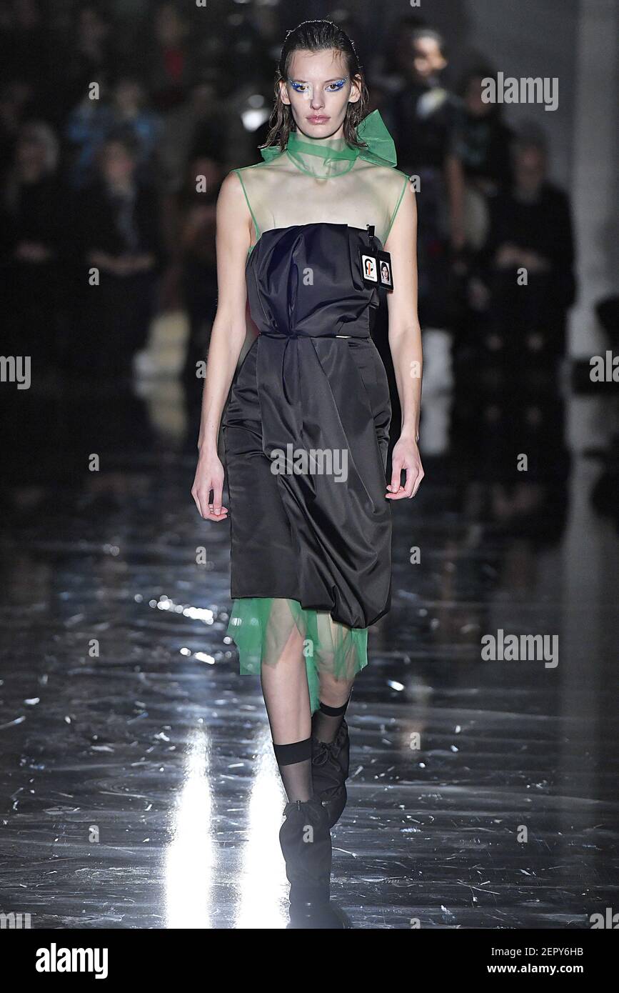 Prada online dresses 2018