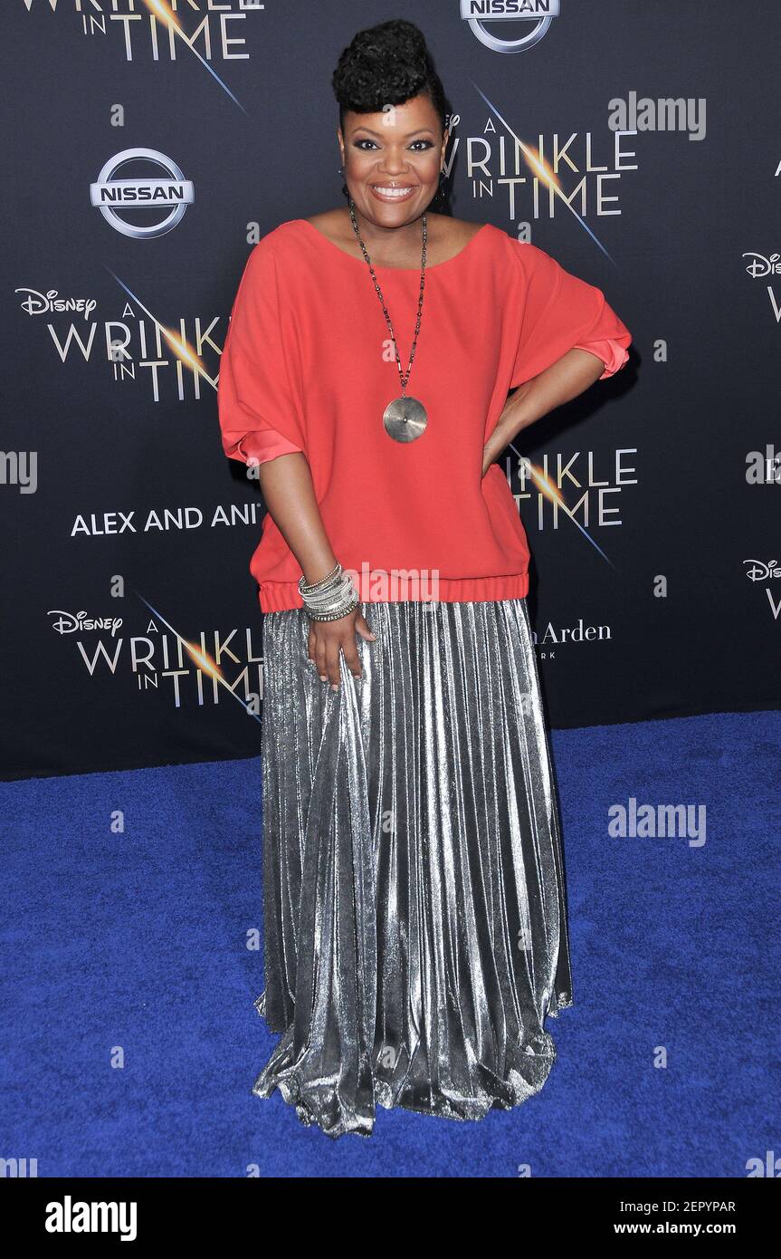 Yvette Nicole Brown arrives at Disney's "A Wrinkle In Time" World ...