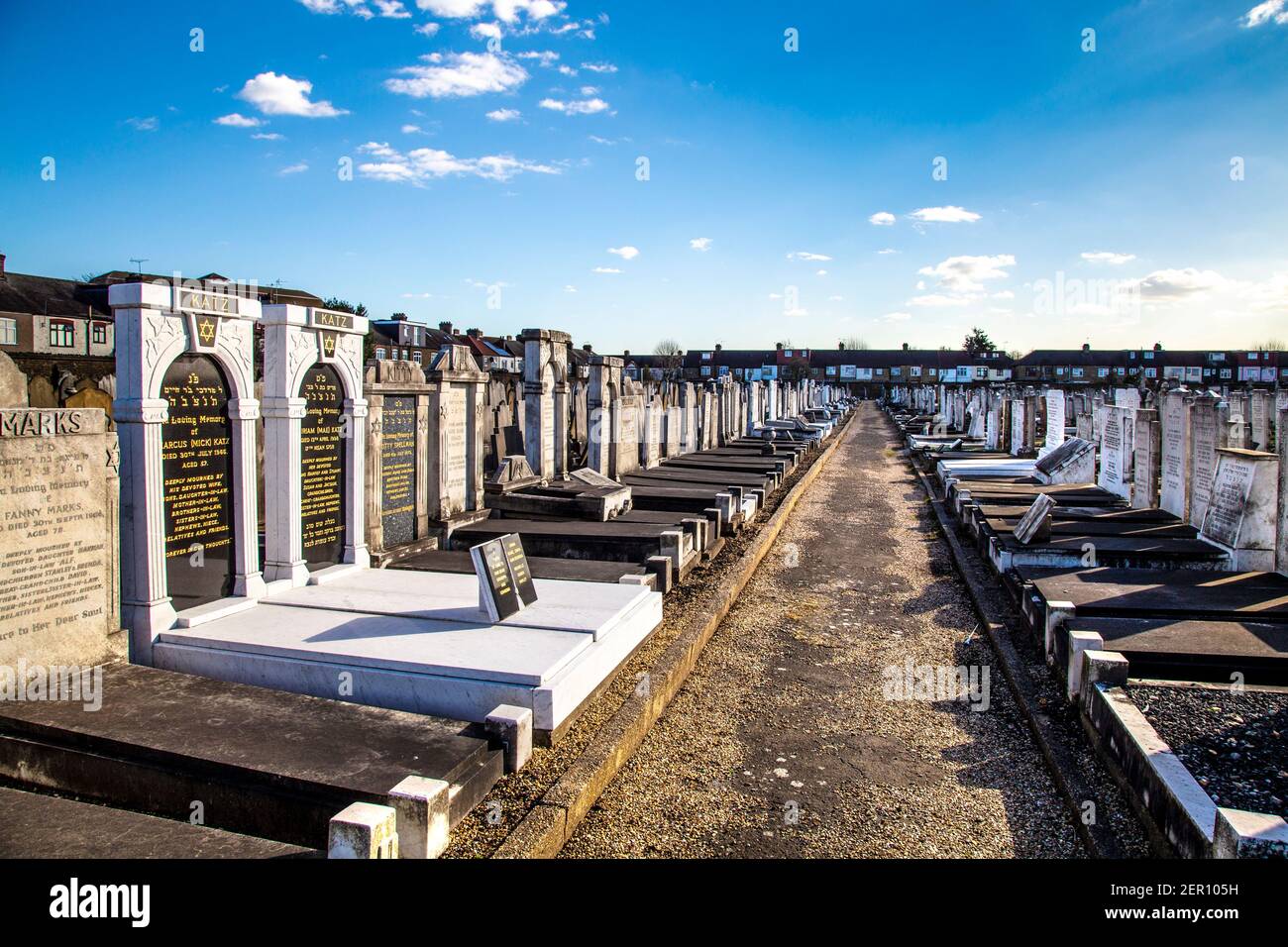 Graves at the East Ham Jewish Cemetery, East Ham, London, UK Stock Photo