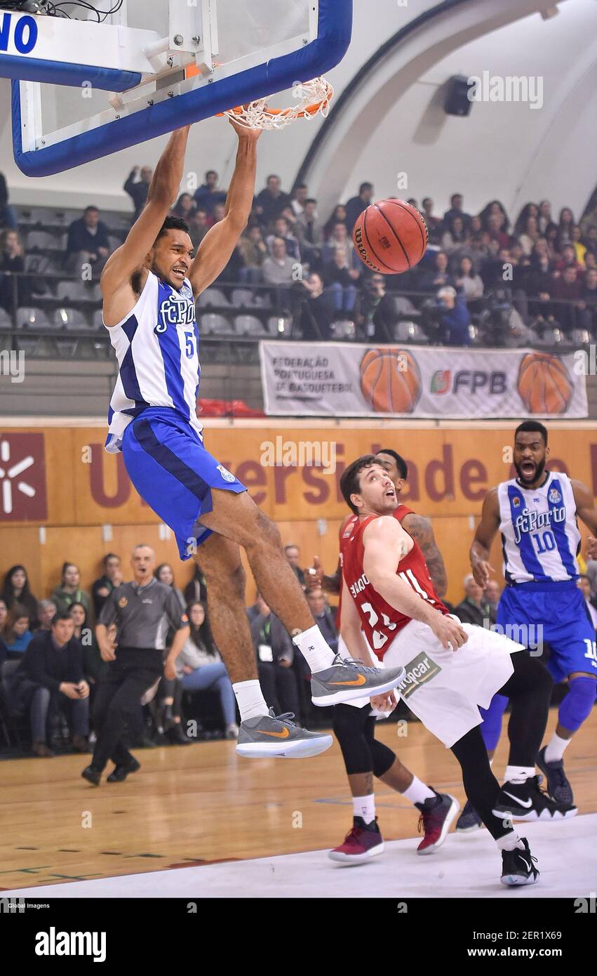 Braga, 16/03/2018 - SL Benfica received this evening at the University of  Minho Pavilion, FC Porto, in a game to count towards the Final 8 of the  Portuguese Basketball Cup. Gilbert (Gonçalo