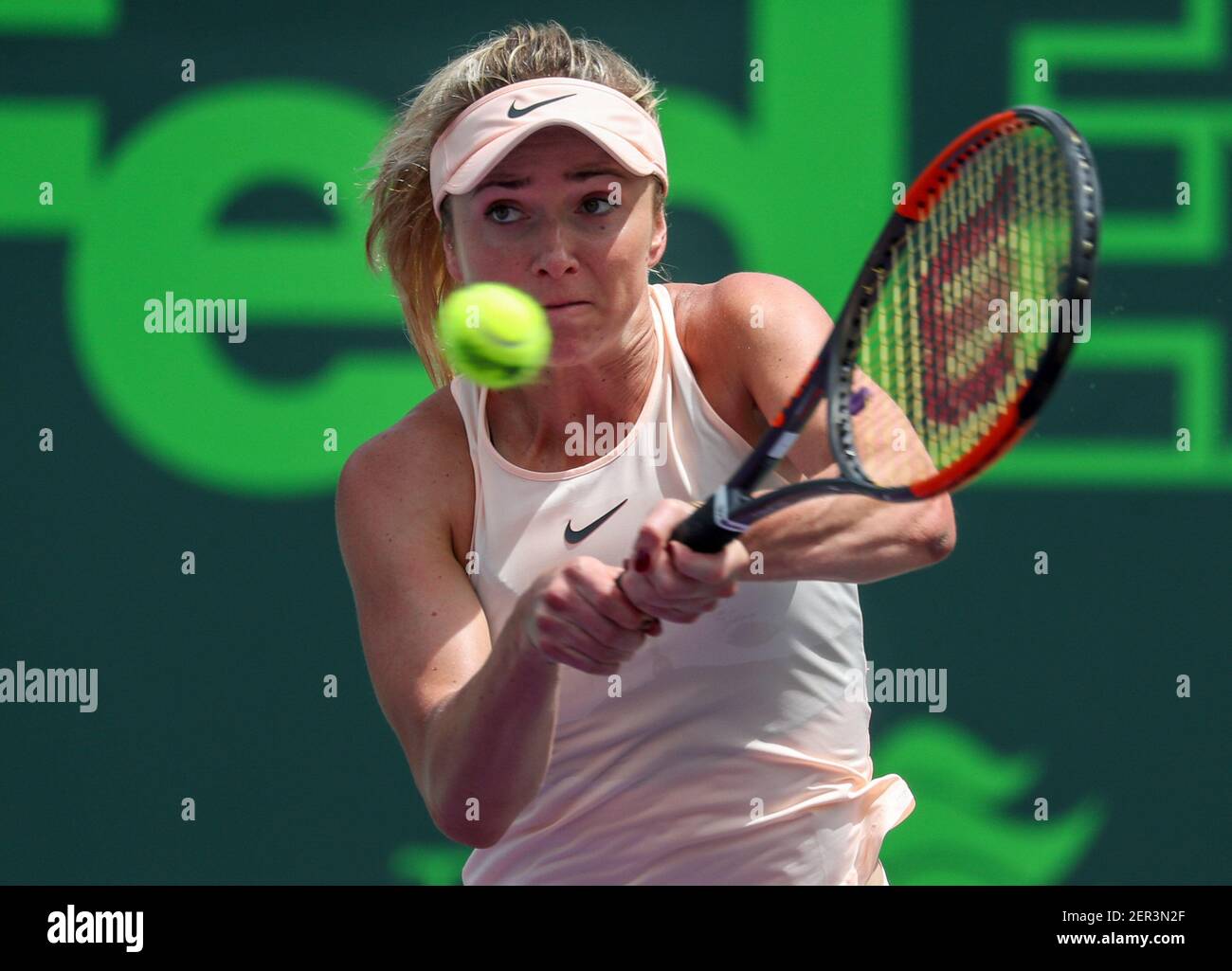 bevroren sigaar Verbinding March 28, 2018: Elina Svitolina of Ukraine hits a backhand against Jelena  Ostapenko of Latvia during at the 2018 Miami Open presented by Itau  professional tennis tournament, played at the Crandon Park