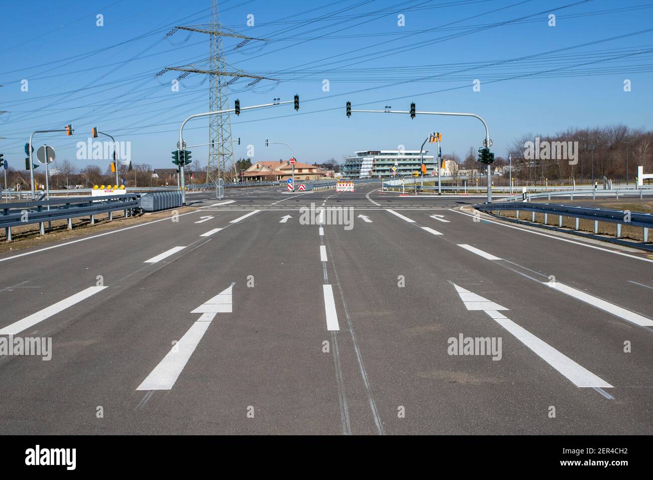 Road constriction of bypass hi-res stock photography and images - Alamy