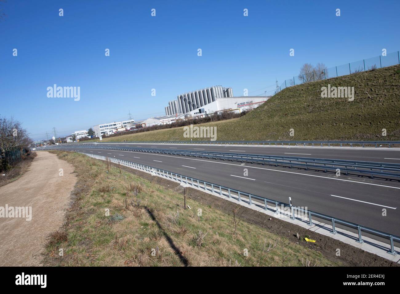 Road constriction of bypass hi-res stock photography and images - Alamy