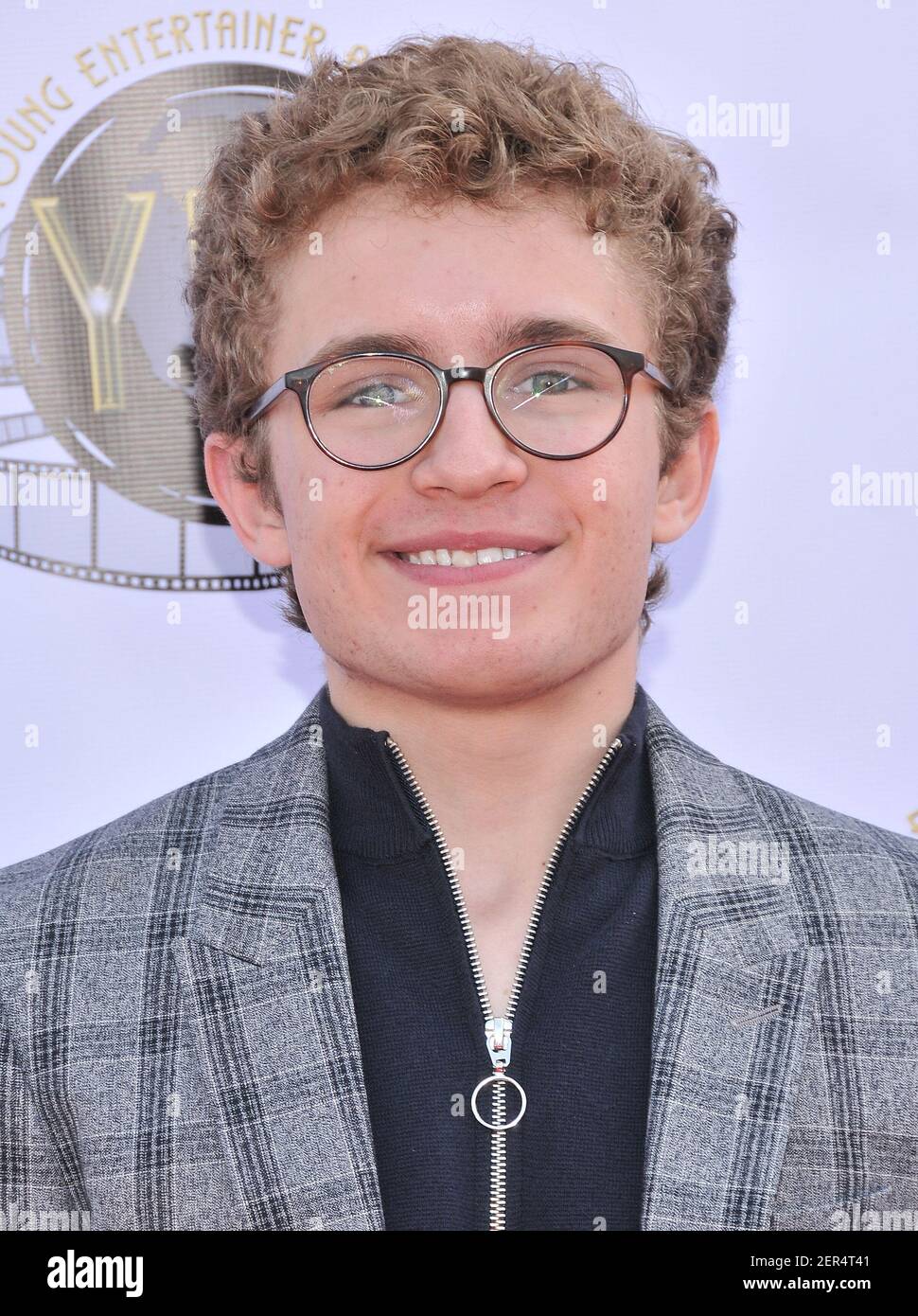 Sean Giambrone arrives at The 3rd Annual Young Enterainer Awards held