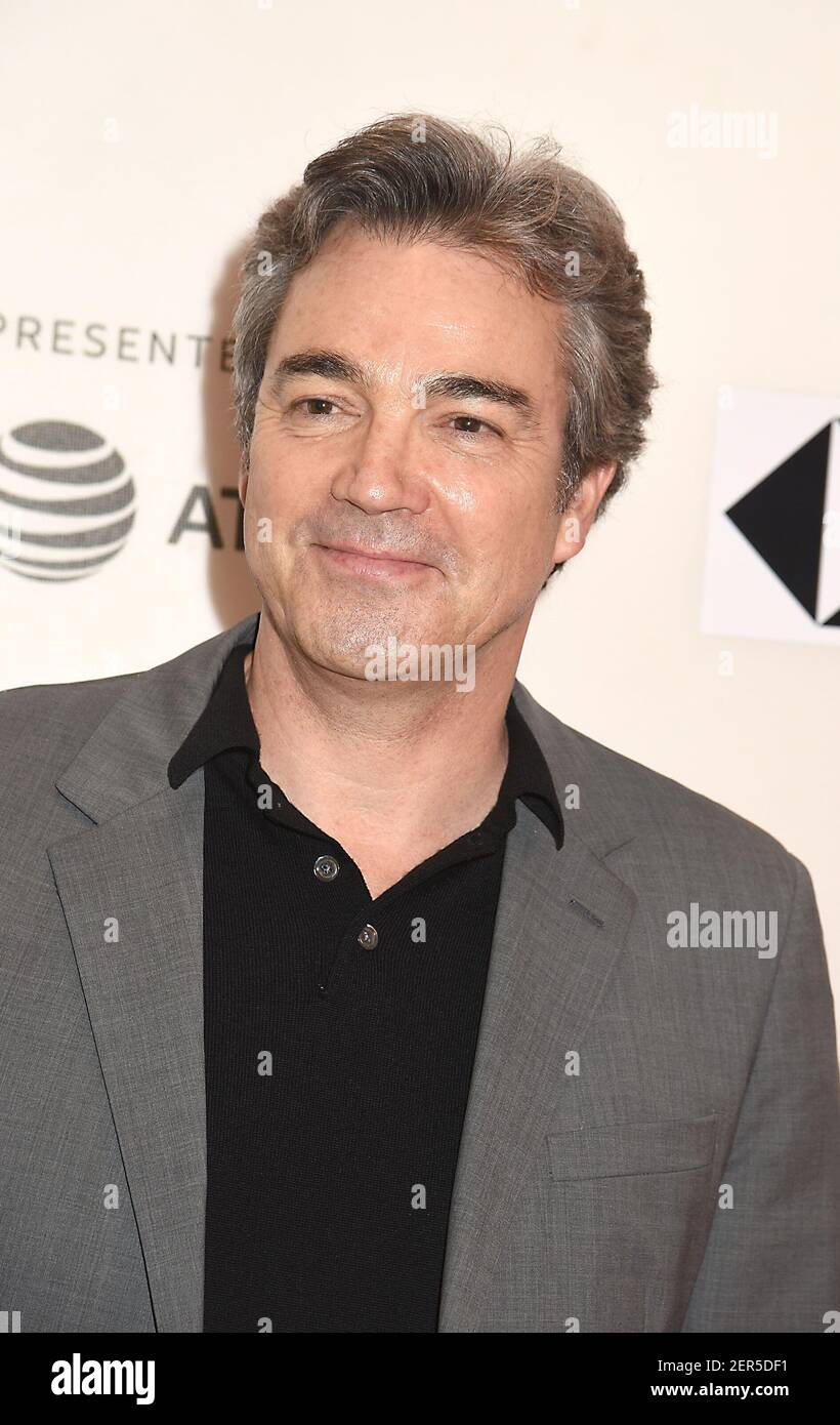 Jon Tenney