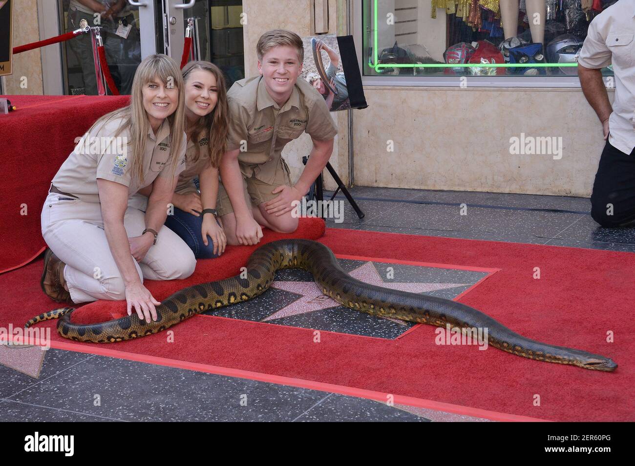 (L-R) Terri Irwin, Bindi Irwin and Robert Irwin at the Steve Irwin ...