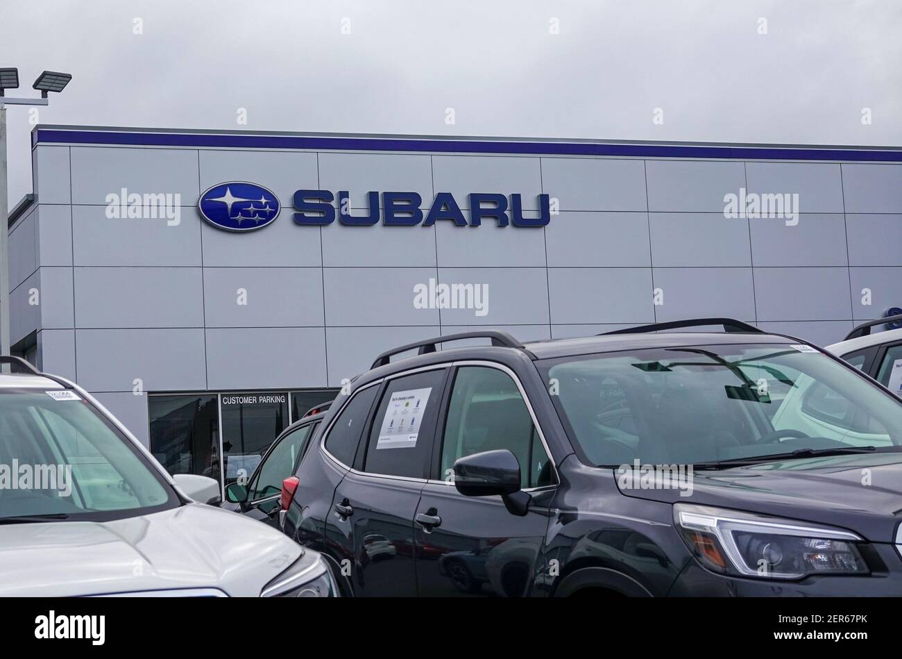 Subaru Car Engine High Resolution Stock Photography and Images Alamy