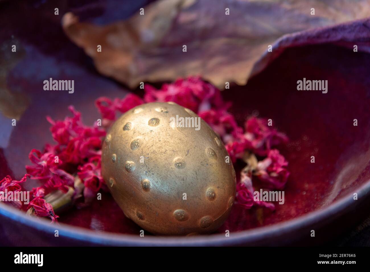 easter eggs stylish draped Stock Photo Alamy easter eggs stylish draped Stock Photo Alamy