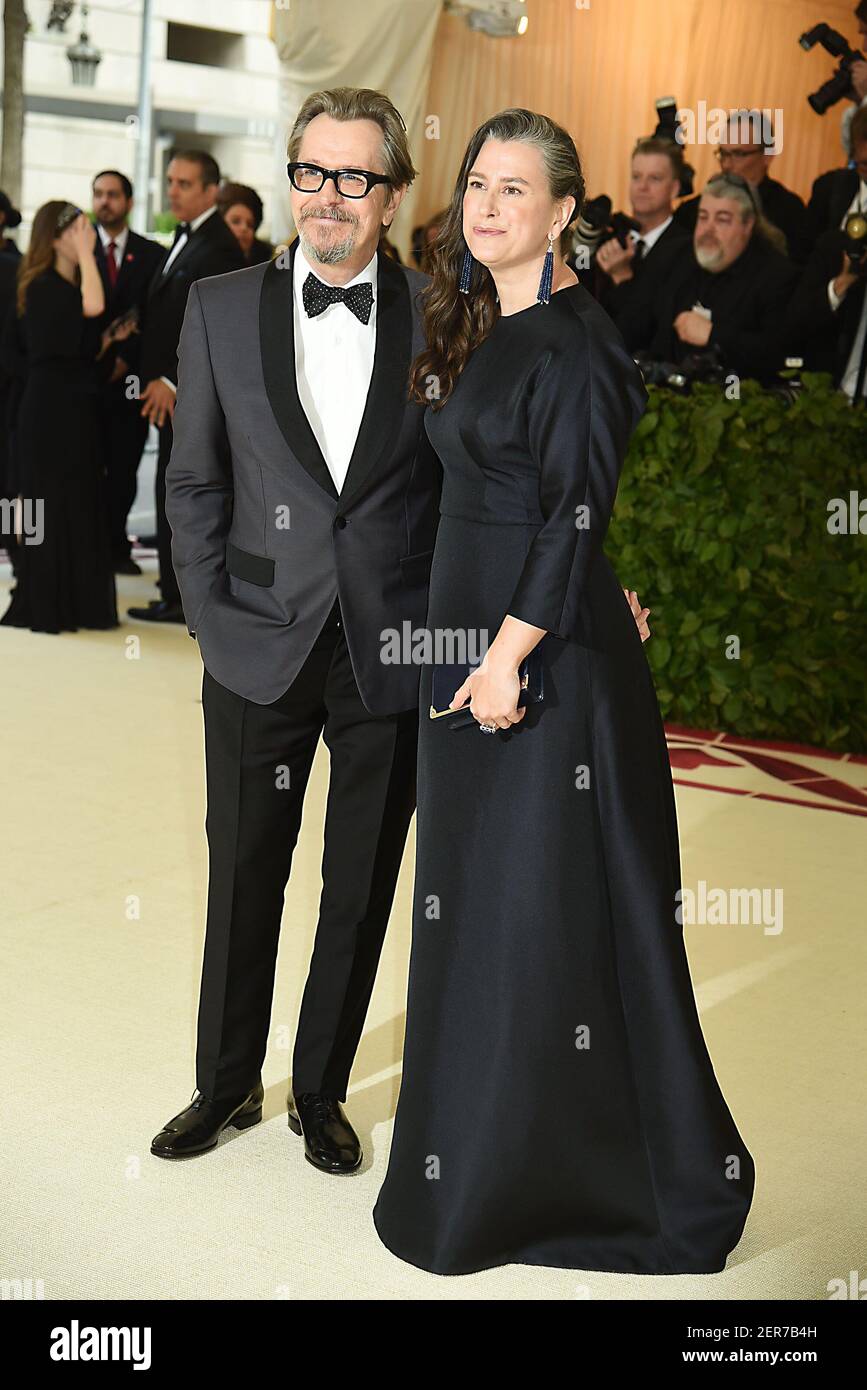 gary-oldman-and-wife-giselle-schmidt-attends-the-costume-institute
