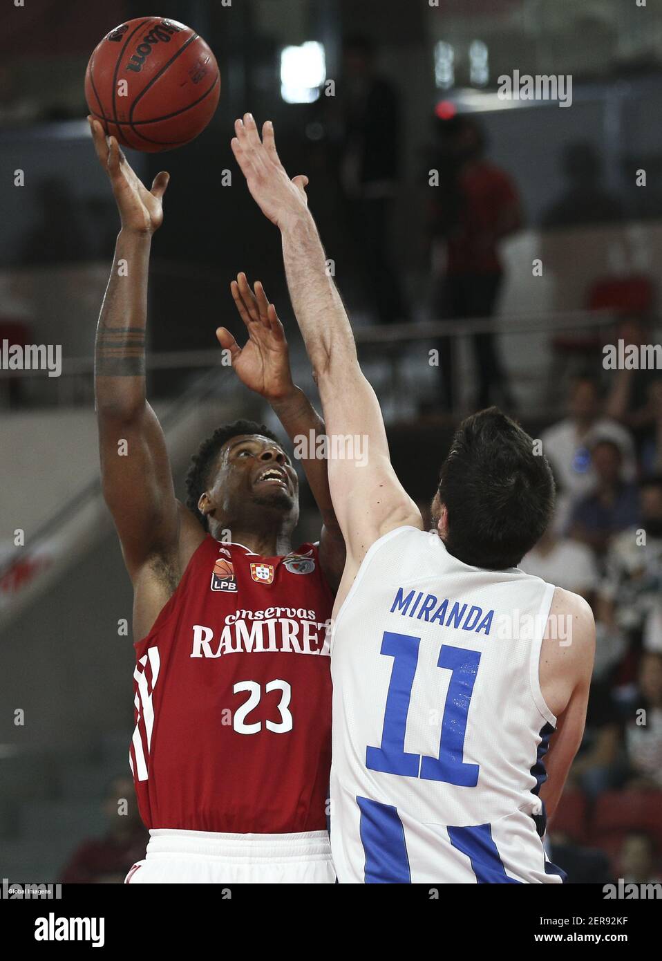 Lisboa, 27/05/2018 - O SL Benfica recebeu esta tarde o FC Porto no pavilhão  da Luz, em jogo a contar para o play-off, meias-finais, 2Âº jogo de  Basquetebol 2017/18. Raven Barber, Will