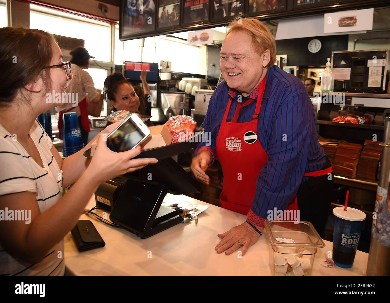 HOLLYWOOD, CA MAY 29 Louie Anderson works behind the counter at Arby