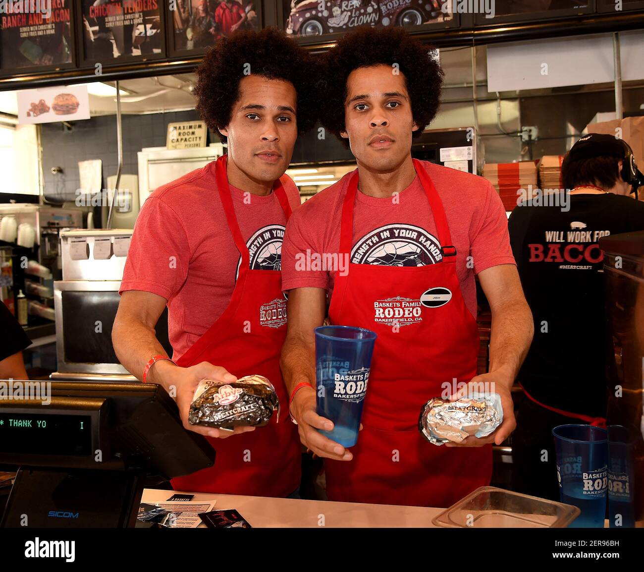 HOLLYWOOD, CA MAY 29 Garry Clemmons and Jason Clemmons at Arby's at