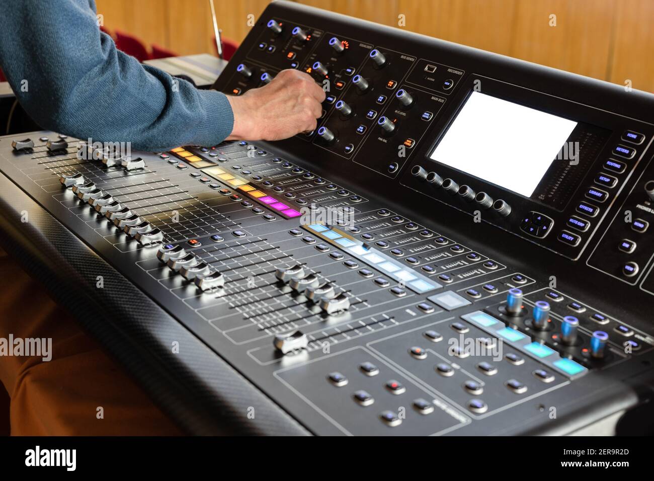 Console Sound Engineer Sound engineer working mixing panel hi-res stock photography and images ...