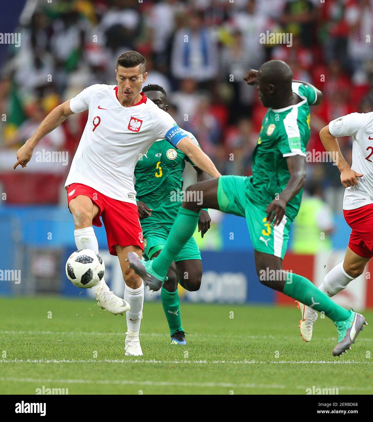 Moscou Mo 19 06 18 Poland Vs Senegal Robert Lewandowski Of Poland And Kalidou Koulibaly Of Senegal During The Match Between Poland And Senegal Valid For The 18 World Cup Held At