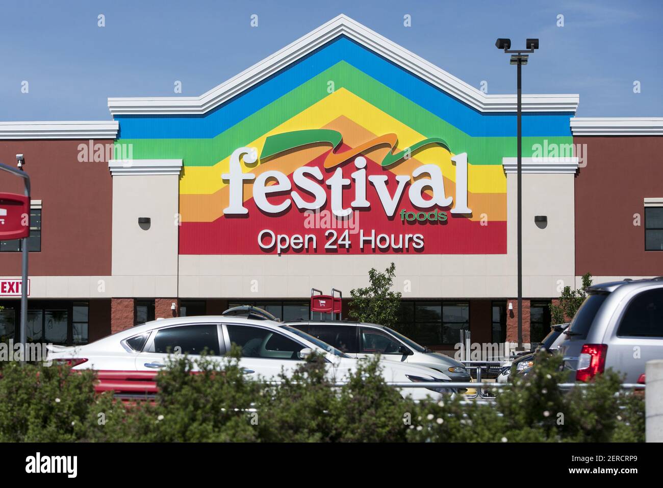 A Logo Sign Outside Of A Festival Foods Retail Grocery Store In Kenosha Wisconsin On June 23 2018 Stock Photo Alamy A Logo Sign Outside Of A Festival Foods Retail Grocery Store In Kenosha Wisconsin On June 23 2018 Stock Photo Alamy