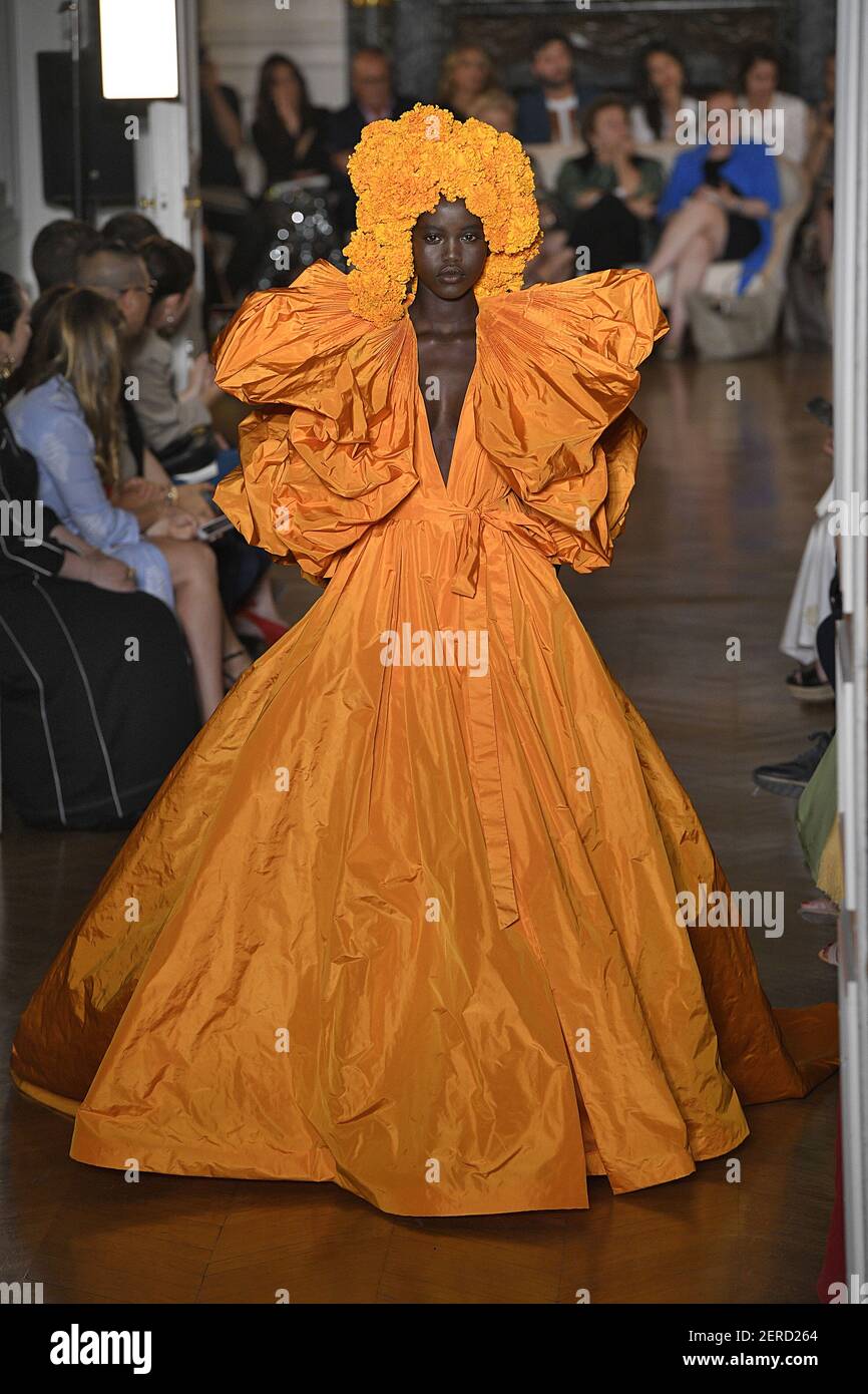 Valentino haute hot sale couture fall 2018