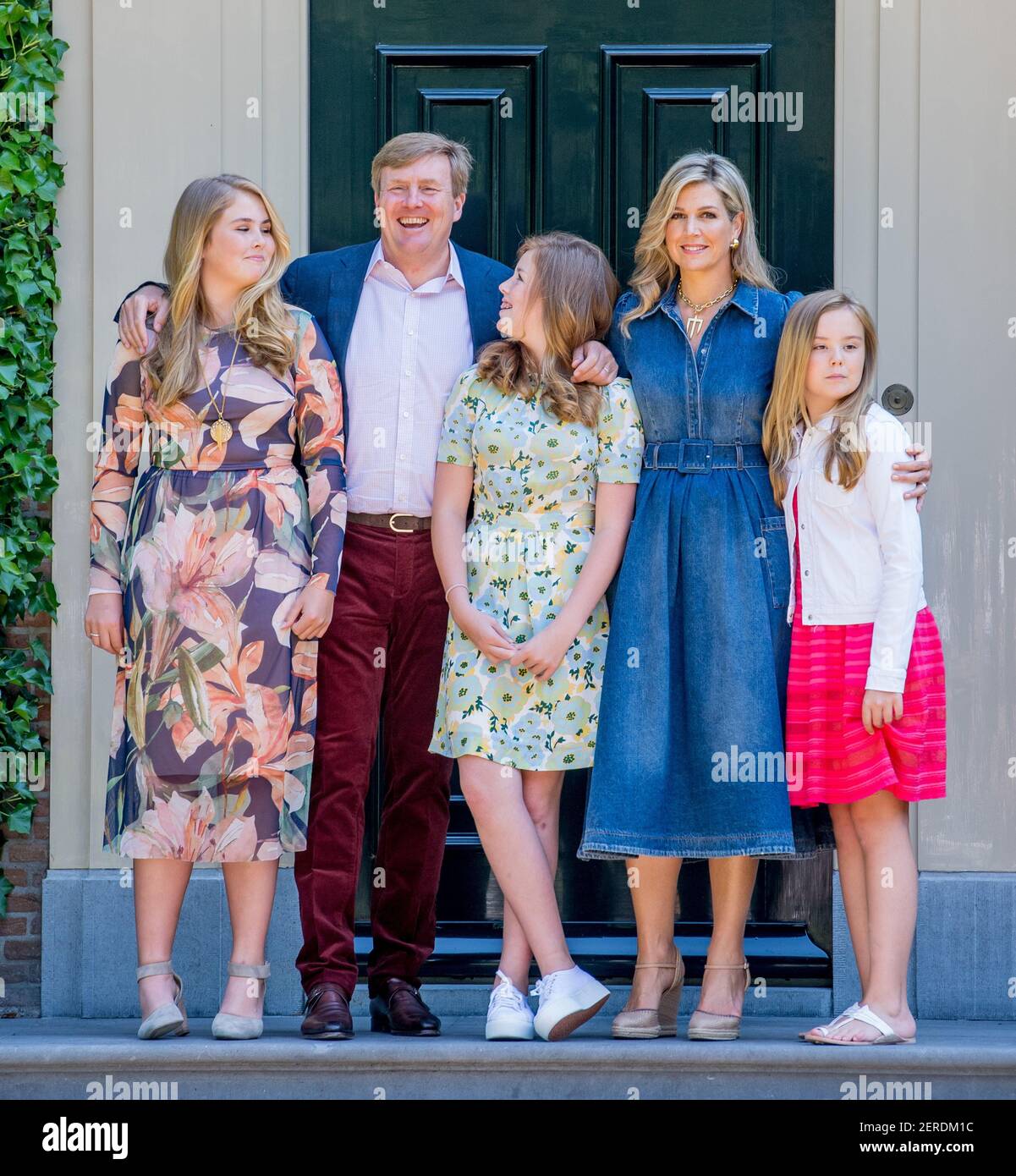 King Willem-Alexander and Queen Maxima with their daughters Princess ...