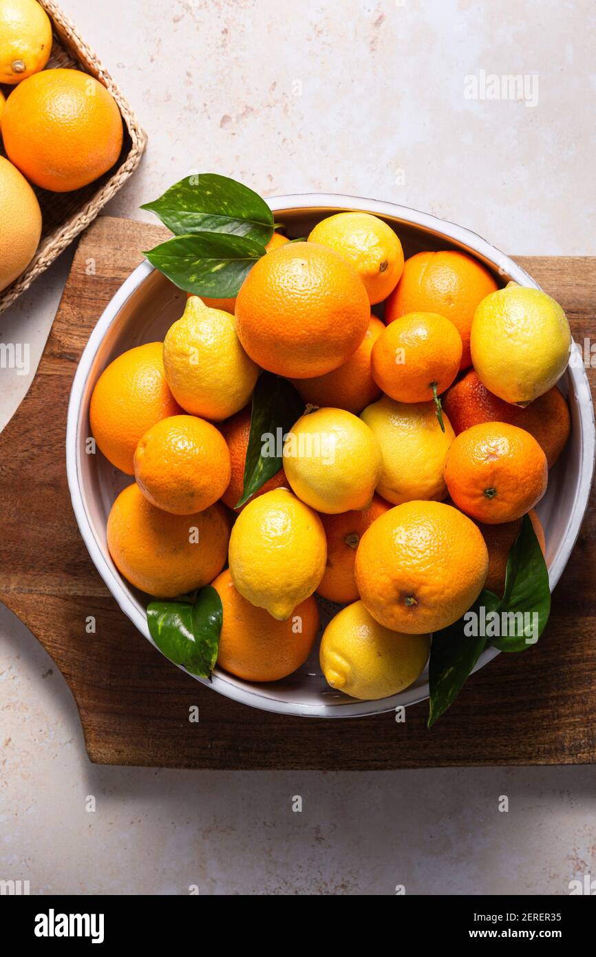 citrus fruits in bowl Stock Photo Alamy