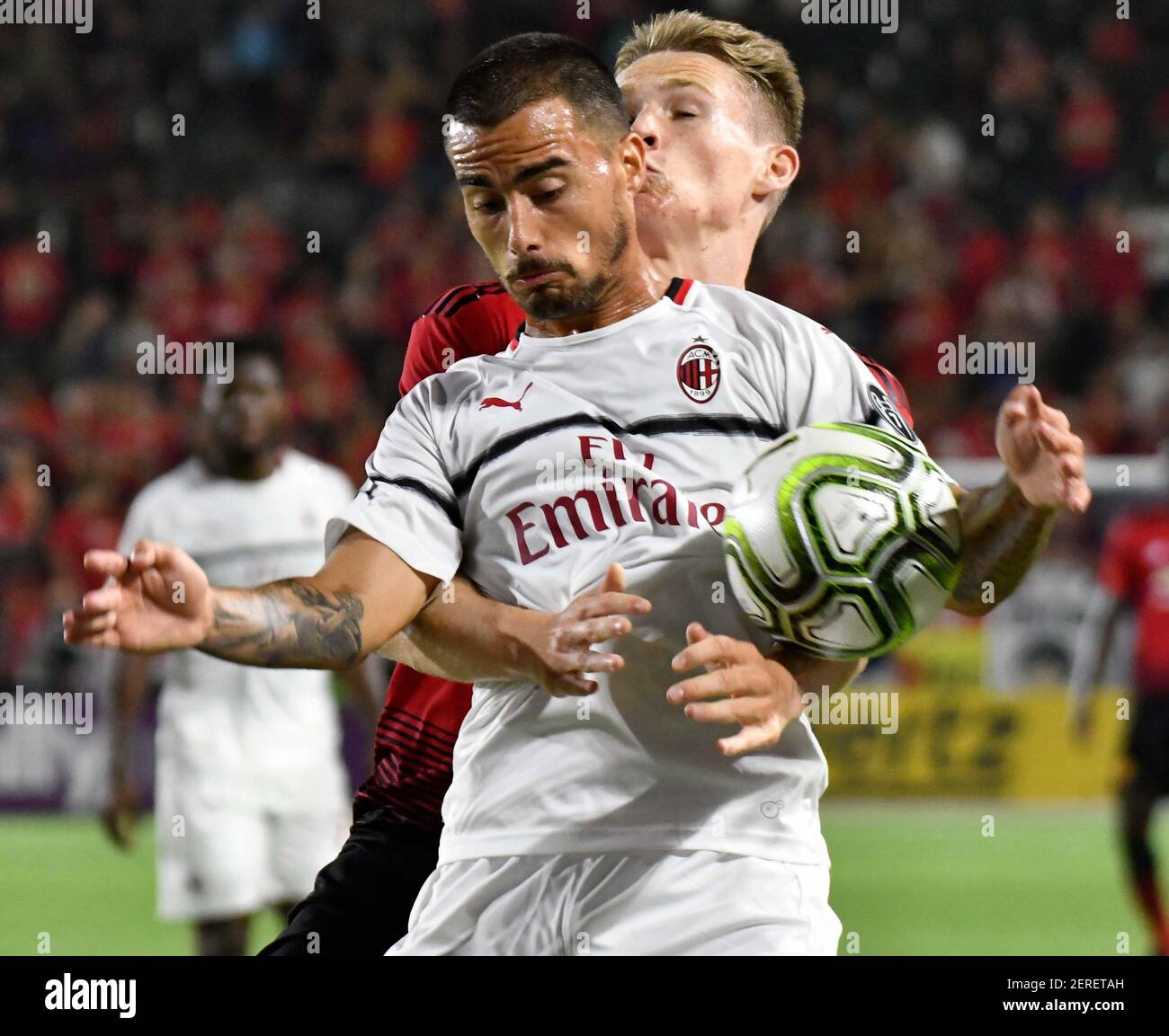 Jul 25 18 Carson Ca Usa Milan Forward Suso 8 And Manchester United Midfielder Scott Mctominay 39 Battle For The Ball In The First Half During An International Champions Cup Soccer