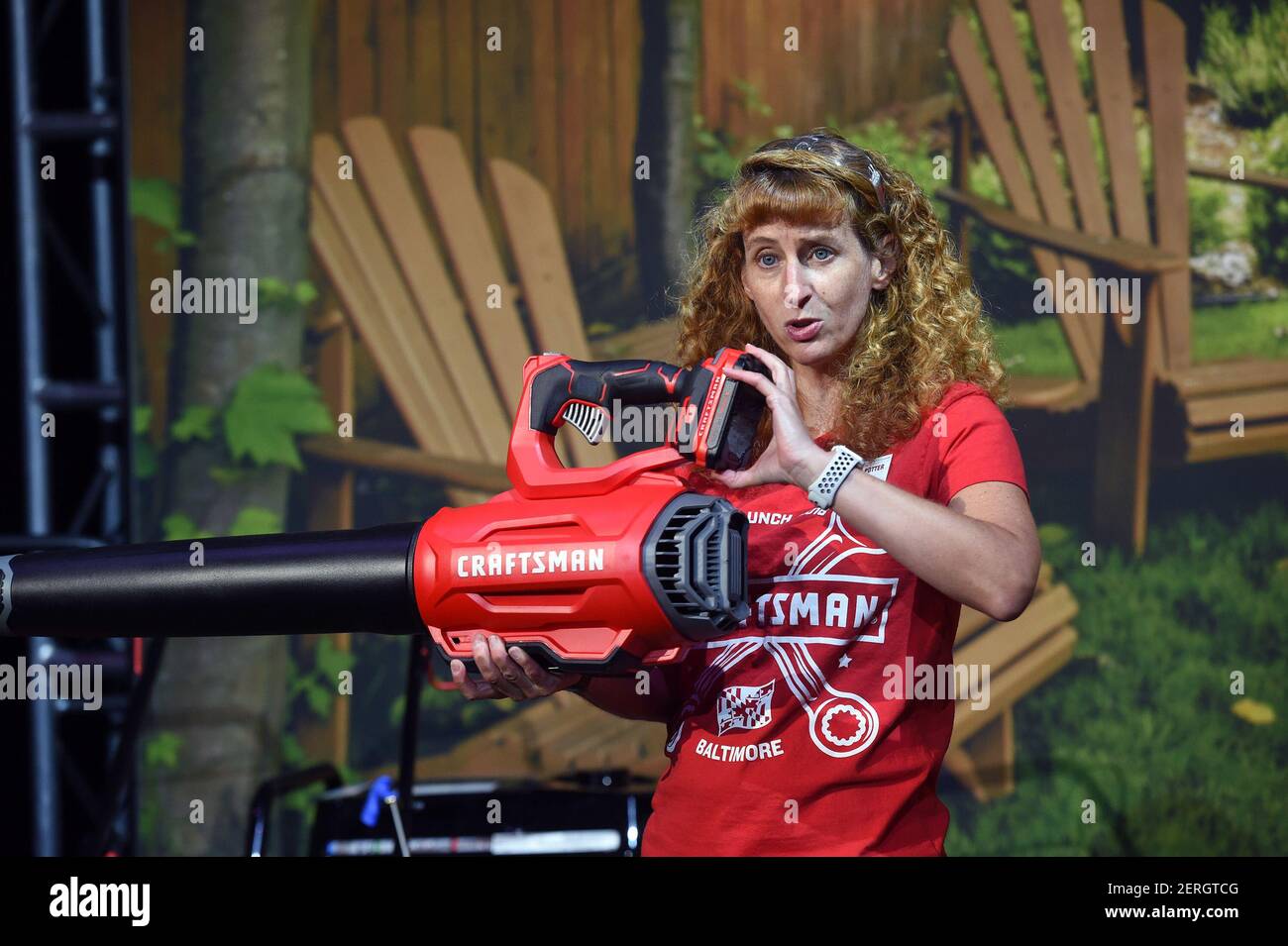 https://c8.alamy.com/comp/2ERGTCG/christine-potter-vice-president-of-outdoor-power-equipment-talks-about-the-craftsman-blower-and-the-battery-system-that-powers-many-of-their-tools-on-aug-16-2018-stanley-black-decker-which-bought-sears-craftsman-tool-line-last-year-relaunched-the-brand-at-the-craftsman-garage-in-middle-river-photo-by-kim-hairstonbaltimore-suntnssipa-usa-2ERGTCG.jpg