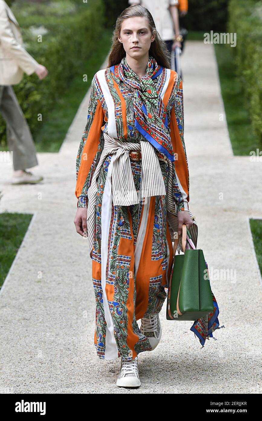 tory burch runway