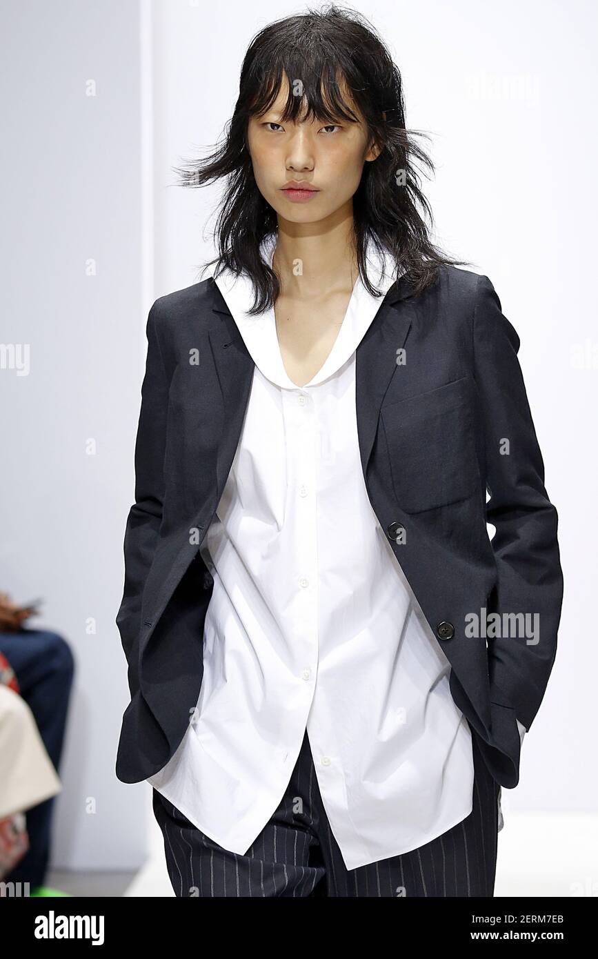 Heejung Park walks on the runway during the margaret howell london fashion  week spring summer 2019 on september 16, 2018 in london, england. (photo by  jonas gustavsson/sipa usa Stock Photo - Alamy