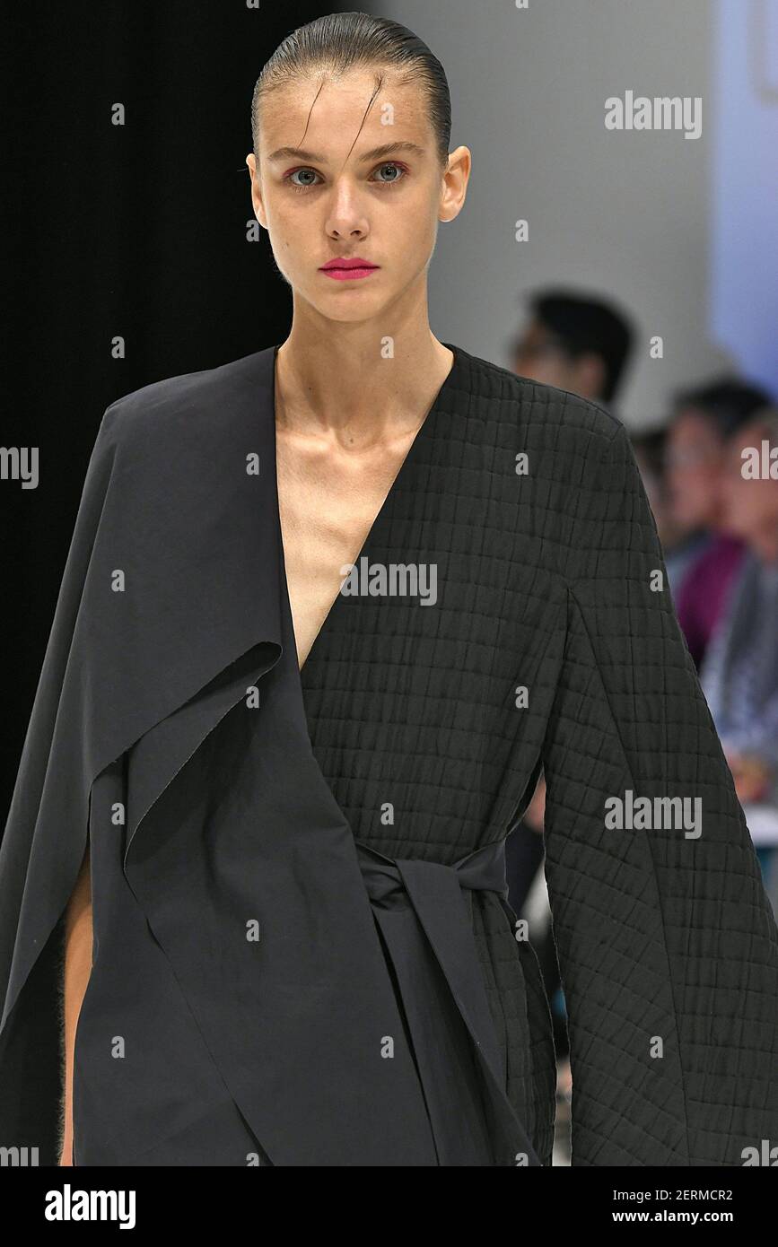 Model Phillipa Hemphrey walks on the runway during the Chalayan London ...