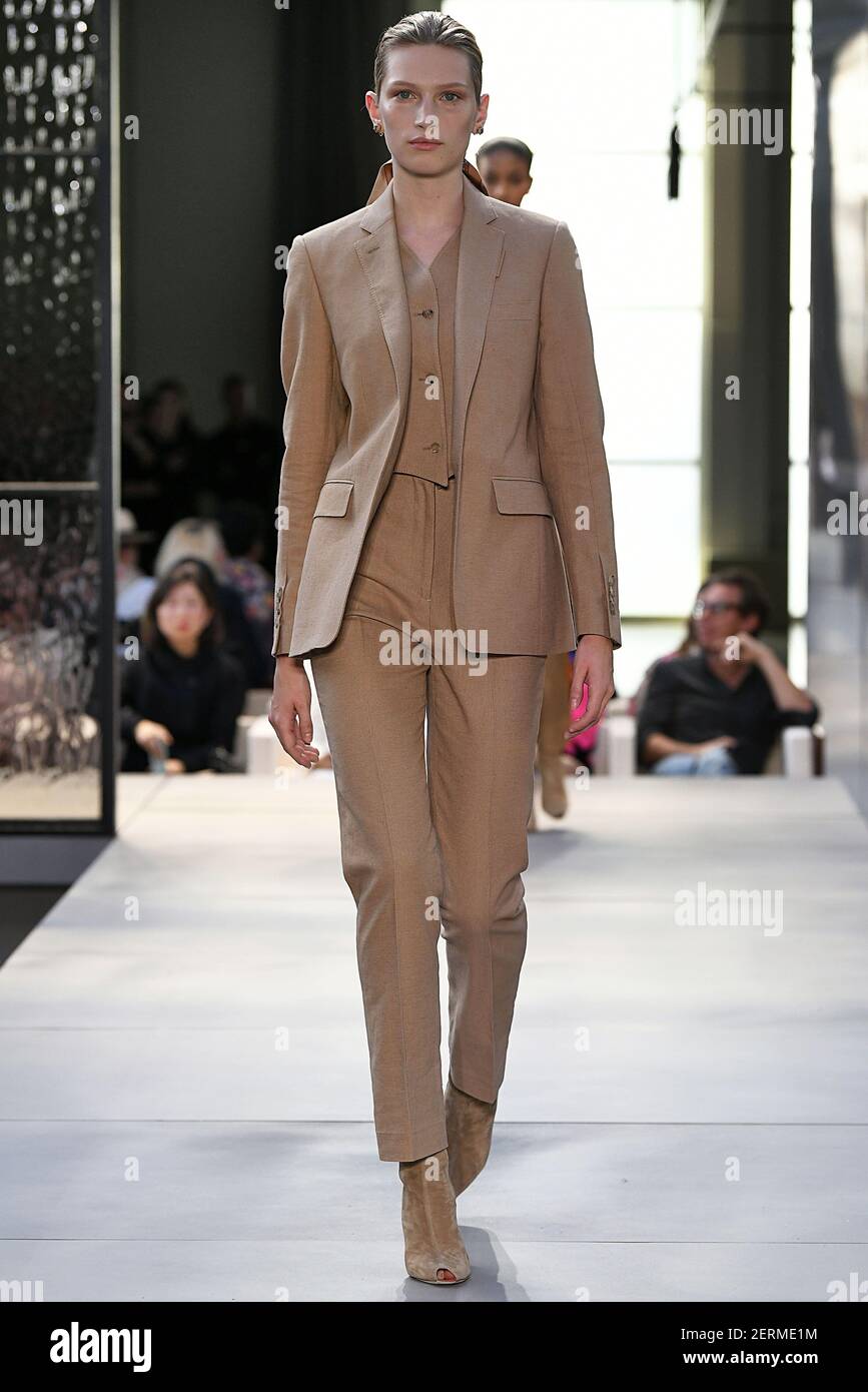 Model walks on the runway during the Burberry London Fashion Week Spring  Summer 2019 on September 17, 2018 in London, England. (Photo by Jonas  Gustavsson/Sipa USA Stock Photo - Alamy