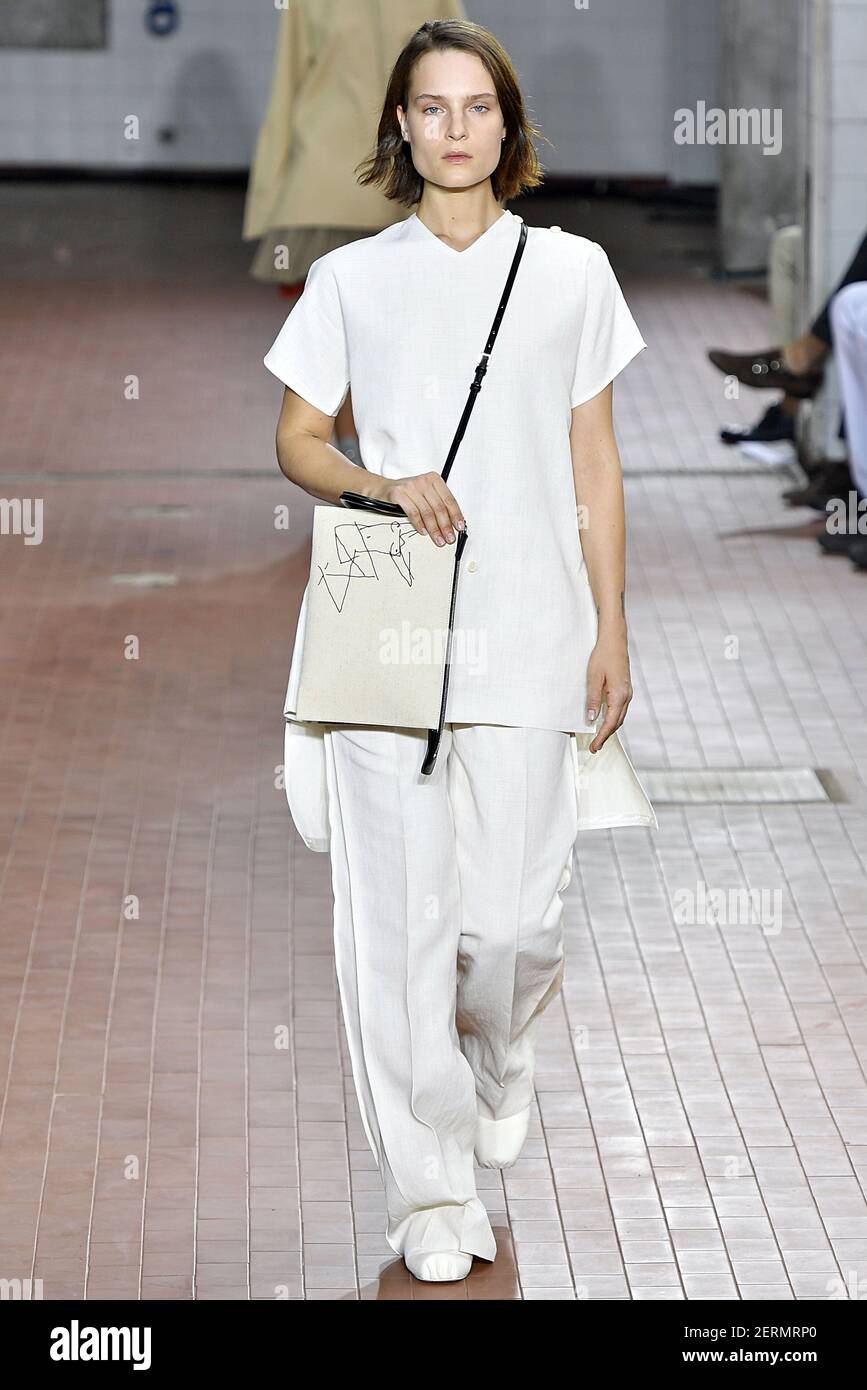 Model walks on the runway during the Jil Sander Fashion Show during Milan Fashion  Week Spring Summer 2019 held in Milan, Italy on September 19, 2018 (Photo  by Jonas Gustavsson/Sipa USA Stock