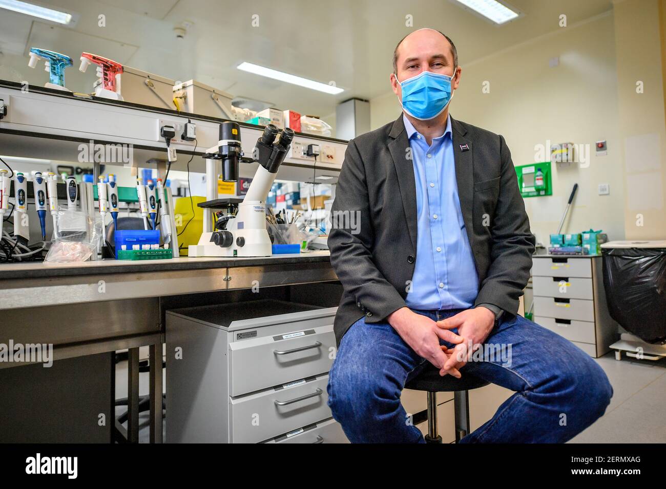 ONE USE ONLY NO ARCHIVE Professor Tim Atkins OBE, Senior Technical Fellow, inside the high containment lab building at Dstl, Porton Down in Salisbury, Wiltshire. Picture date: Thursday February 25, 2021. Stock Photo