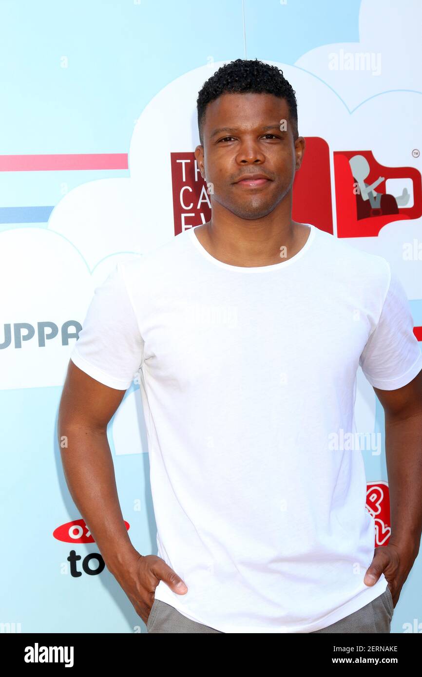 LOS ANGELES - SEP 22: Sharif Atkins at the 7th Annual Celebrity Red