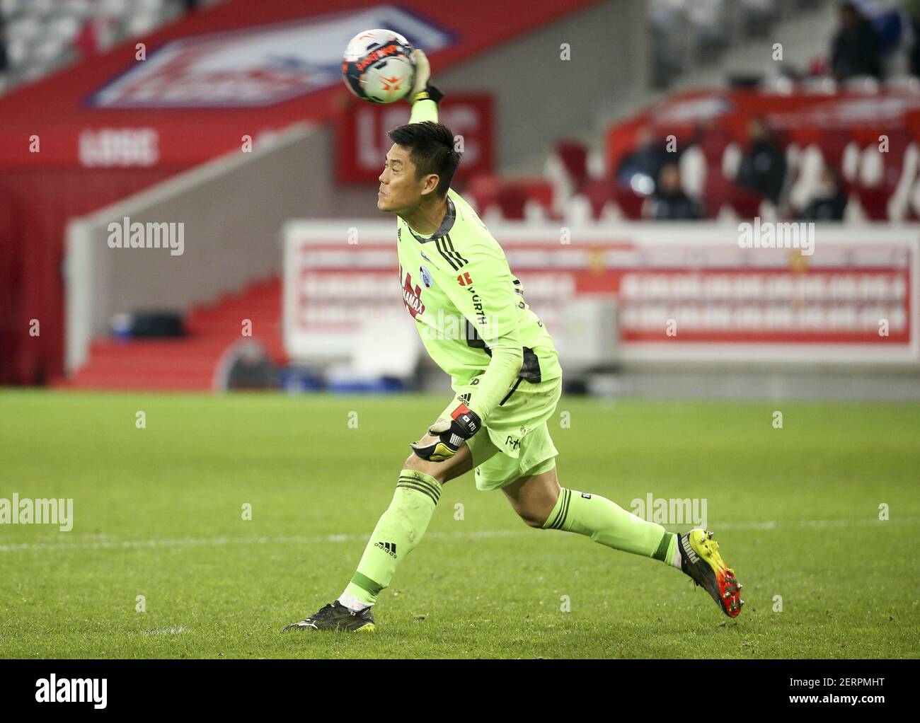 Goalkeeper of Strasbourg Eiji Kawashima during the French championship Ligue 1 football match between Lille OSC and RC Strasbourg on february 28, 2021 at Pierre Mauroy stadium in Villeneuve-d'Ascq near Lille, France - Photo Jean Catuffe / DPPI / LiveMedia Stock Photo