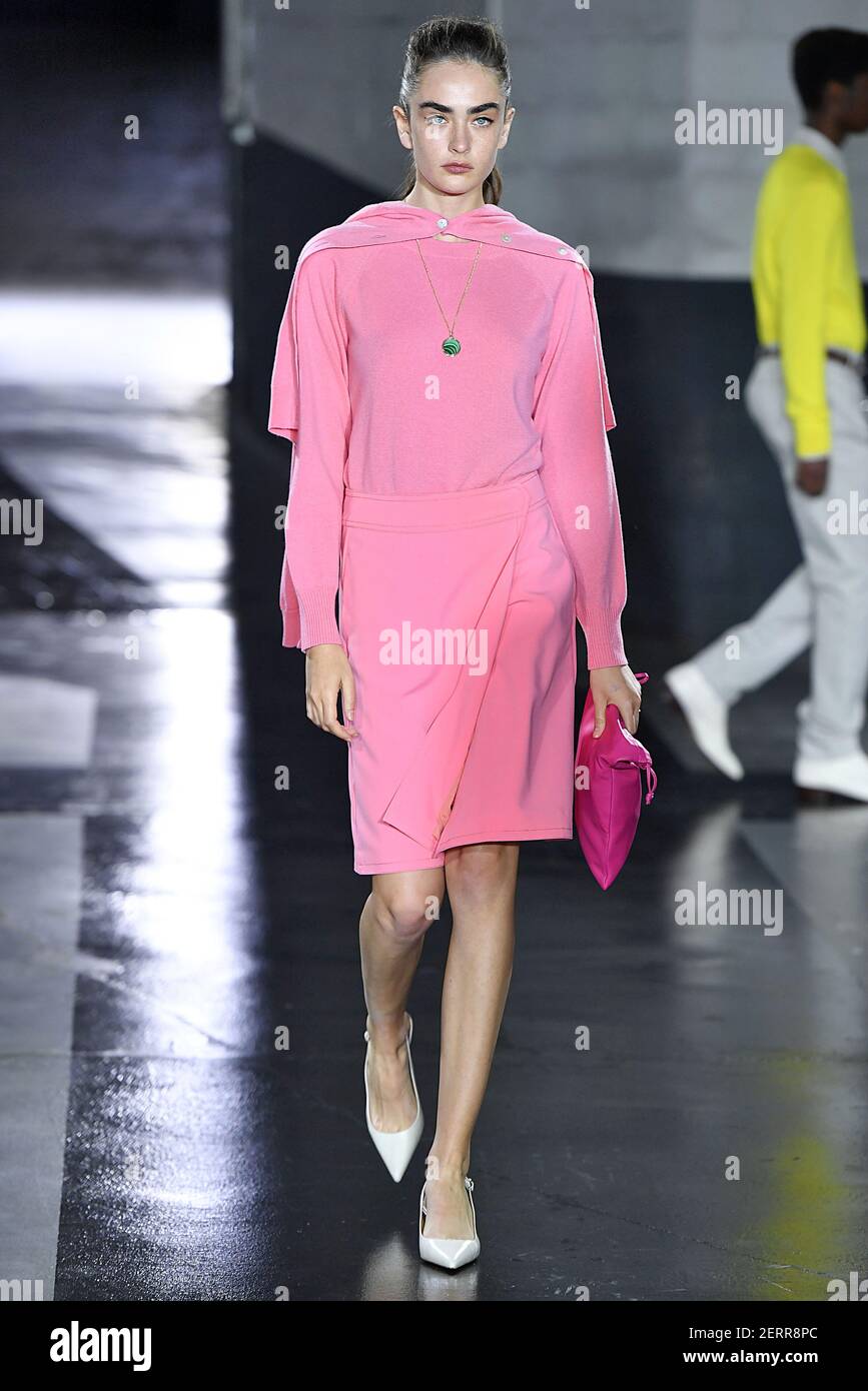 Model Alisha Nesvat walks on the runway during the A.P.C. Fashion Show  during Paris Fashion Week Spring Summer 2019 held in Paris, France on  October 1, 2018. (Photo by Jonas Gustavsson/Sipa USA