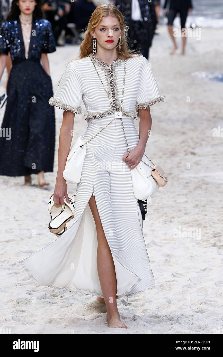 Model Eliza Kallmann Walks On The Runway During The Chanel Fashion Show model-eliza-kallmann-walks-on-the-runway-during-the-chanel-fashion-show