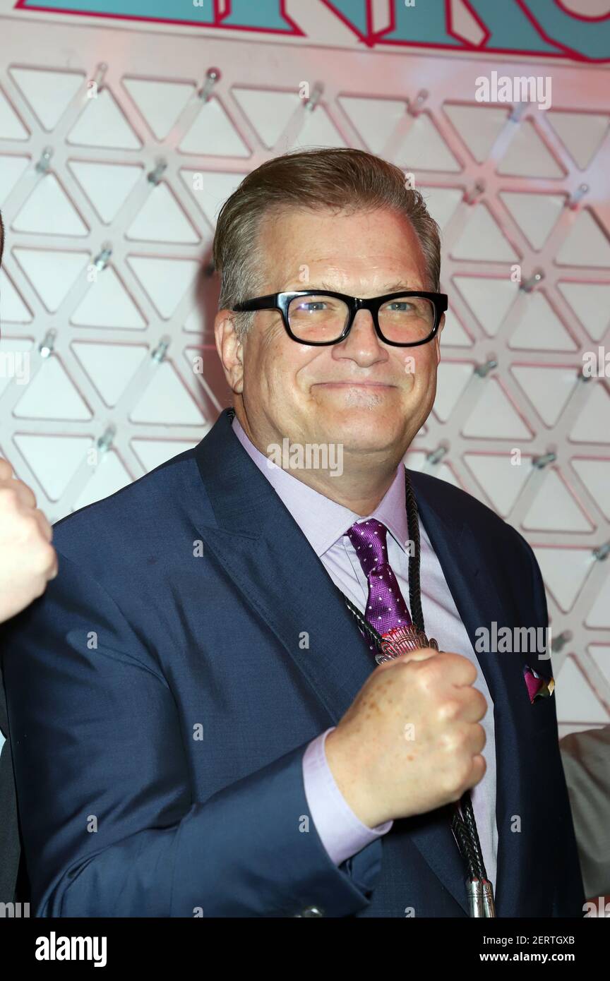 Drew Carey Entertainer DREW CAREY Hosts Plinko Games At Global Gaming