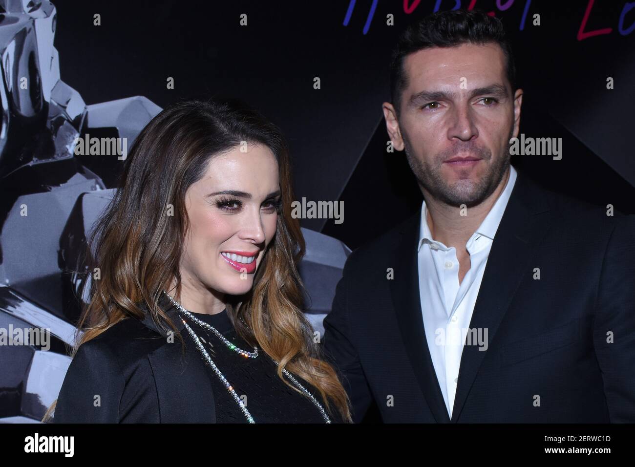 Martin Fuentes and Jacqueline Bracamontes poses for photos during the