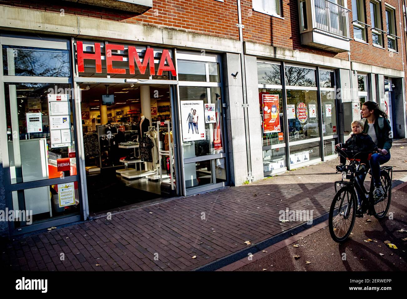 Scheiden Beoefend Smash HAARLEM - The Hema in Haarlem Businessman Marcel Boekhoorn takes over HEMA.  His investment company Ramphastos Investments buys Lion Capital's  department store chain, which had been looking for a buyer for some