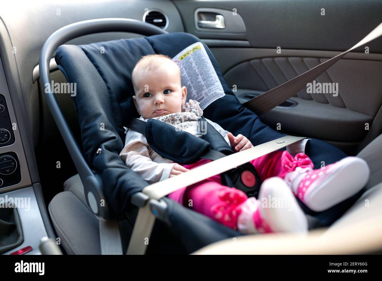 Baby car 2024 seat belt