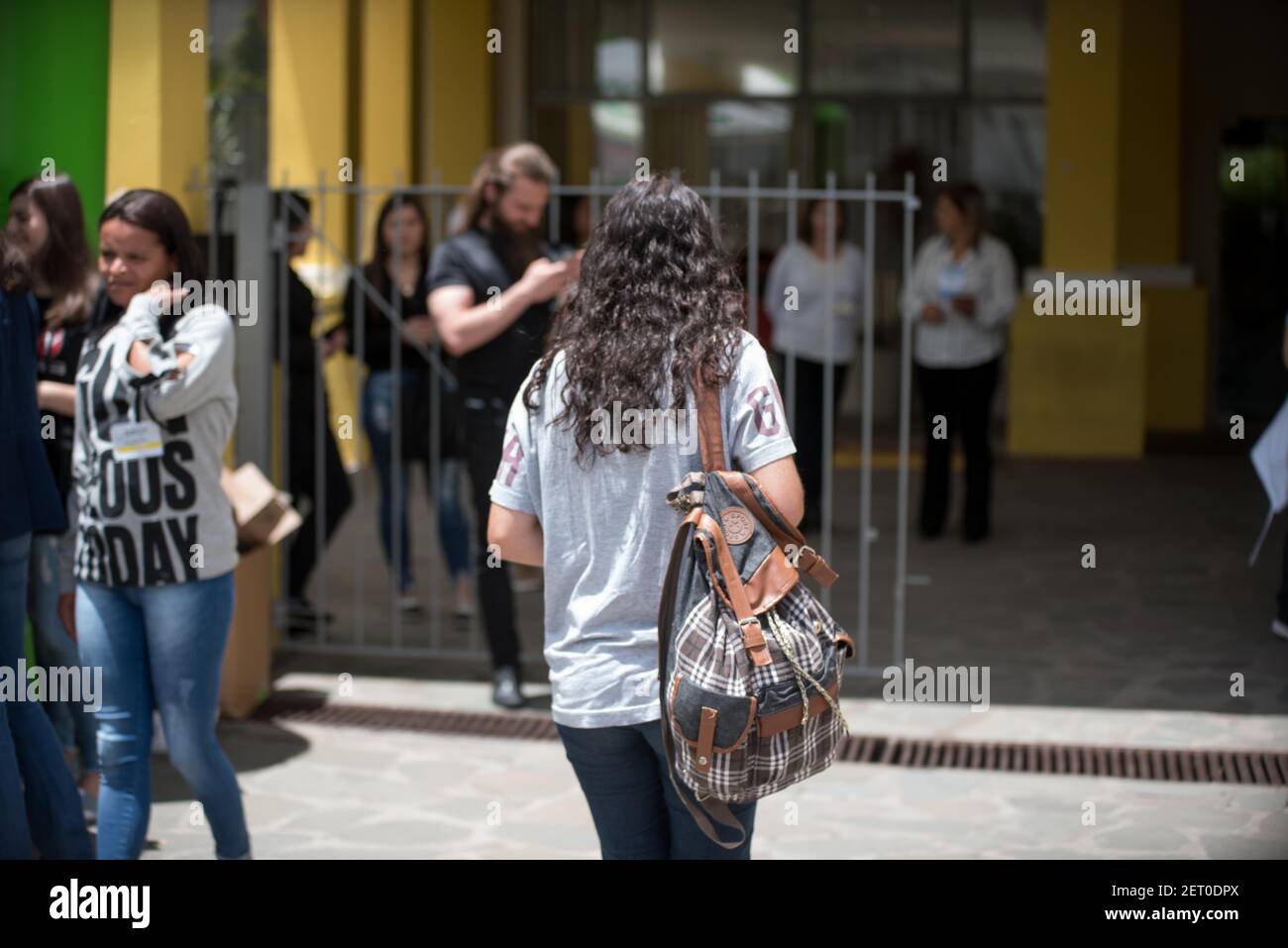 SC - Leges - 04/11/2018 - Enem 2018 Santa Catarina - Students arrive late for the Exame Nacional do Ensino Médio test in Lages, Santa Catarina this afternoon, the first day of tests. Photo: Fom Conradi / AGIF/Sipa USA Stock Photo