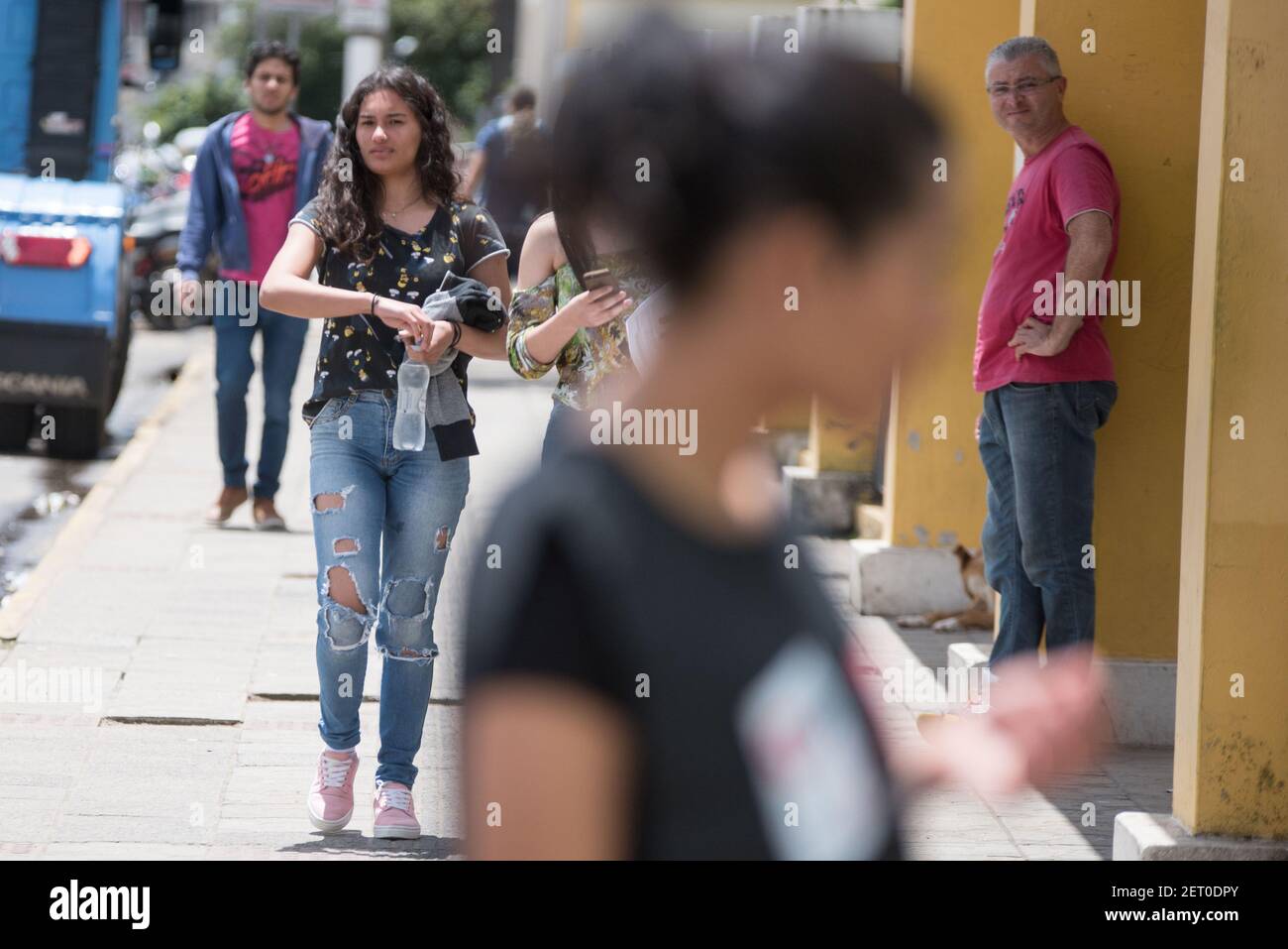 SC - Leges - 04/11/2018 - Enem 2018 Santa Catarina - Students arrive late for the Exame Nacional do Ensino Médio test in Lages, Santa Catarina this afternoon, the first day of tests. Photo: Fom Conradi / AGIF/Sipa USA Stock Photo