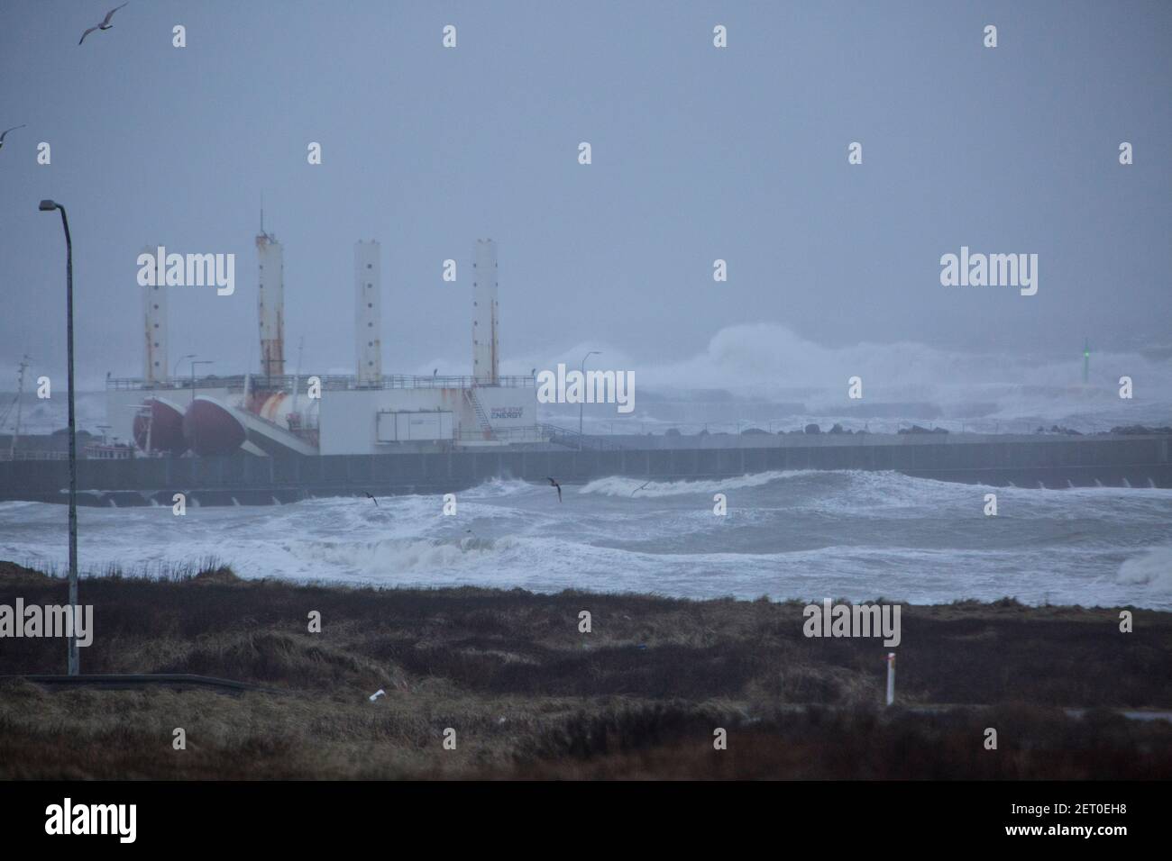 Stormy sea painting hi-res stock photography and images - Alamy