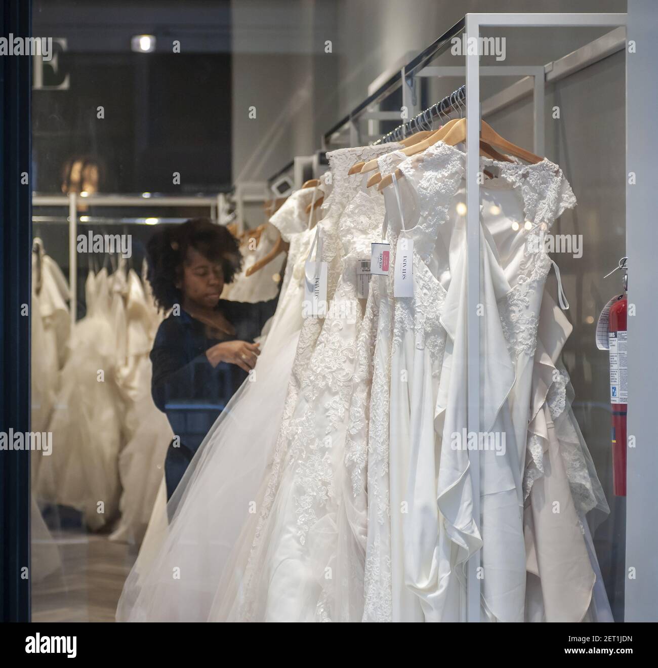 david's bridal make a payment